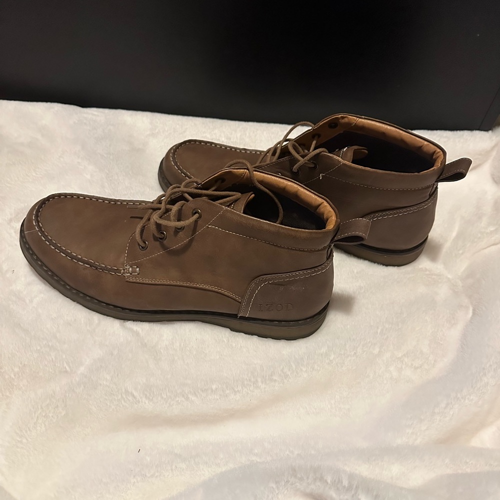Comfortable causal shoes